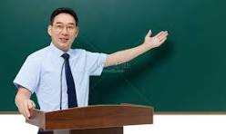 ‫lovepik- صورة الخلفية أستاذ جامعي- صور أستاذ جامعي‬‎